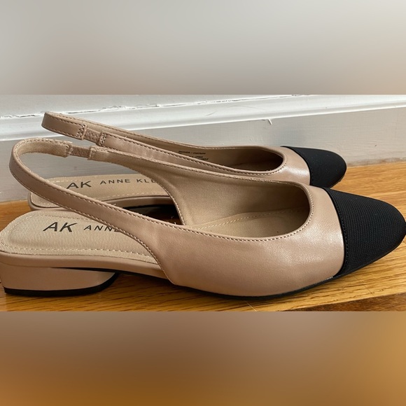 Anne Klein - Flats with a look similar to high-end Veronica Beard shoes! - Picture 6 of 6